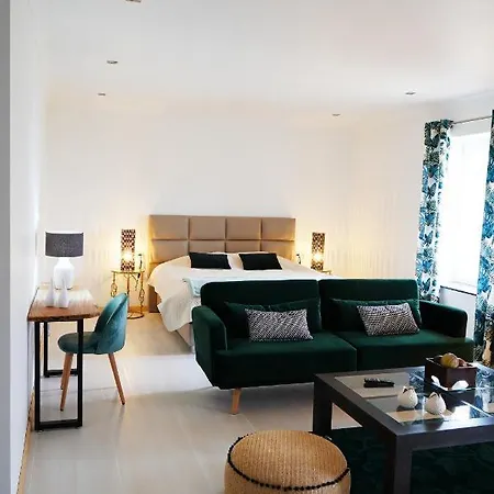 Chateau Boussas Oda ve Kahvaltı Couloume-Mondebat